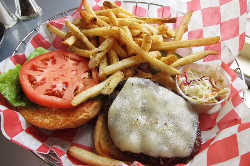 20100812 marcburger cheeseburger
