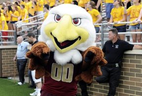 10 Ways To Kick Butt in Your Freshman Year at Boston College