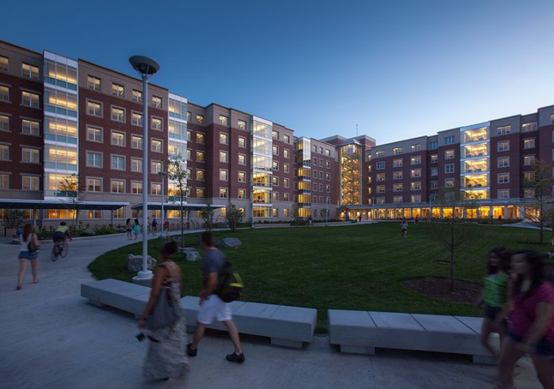 What It's Like Living in the Six Pack at the UIUC OneClass Blog