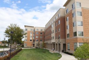 7 Reasons to Live in Centennial Hall Your Freshman Year at BGSU