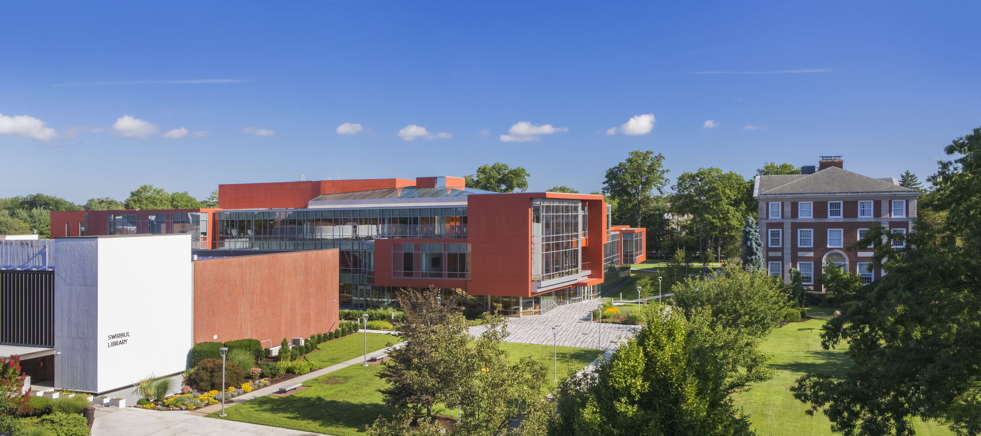 10 Easiest Courses at Adelphi University