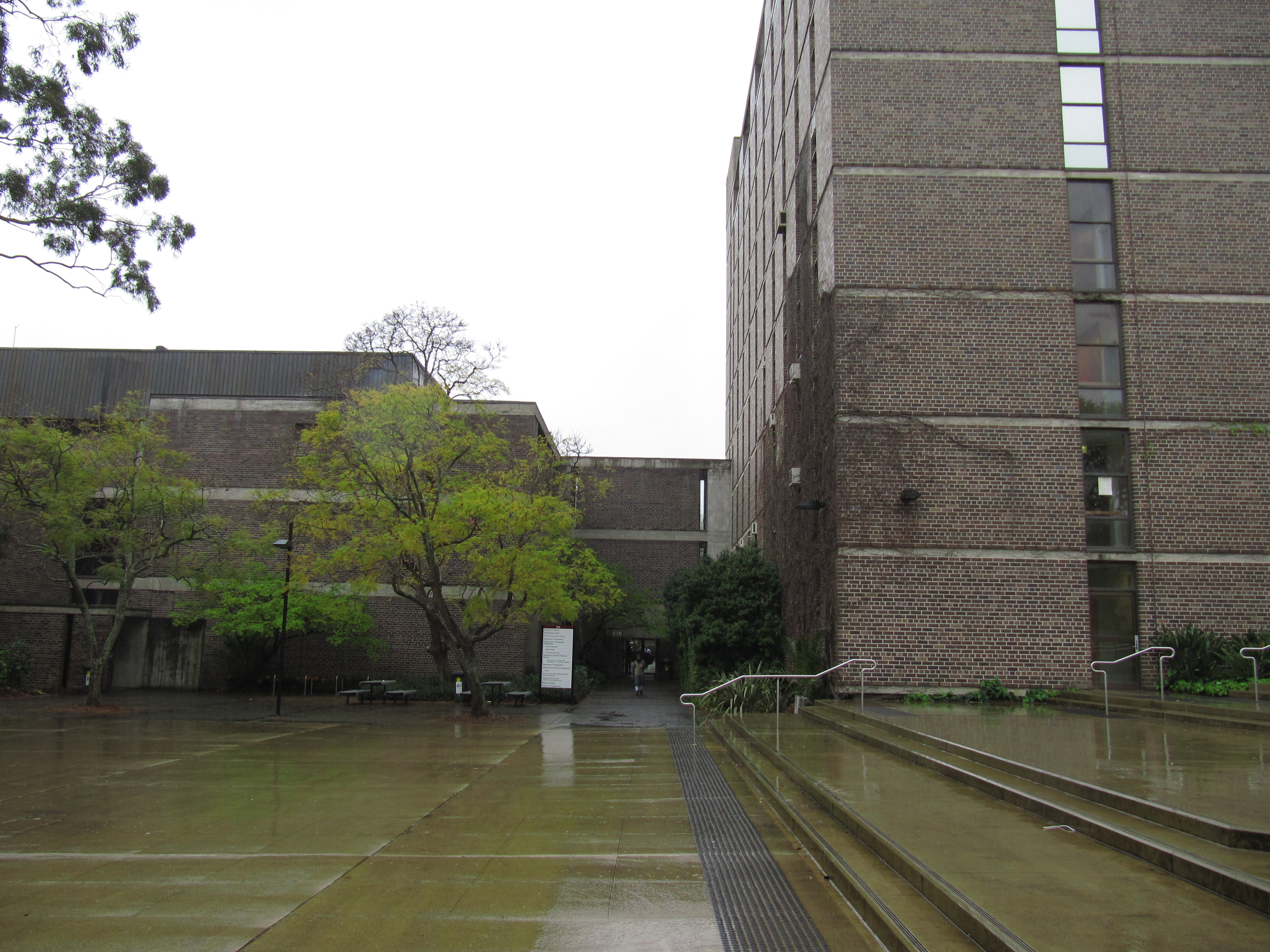 Dunmore Lang College
