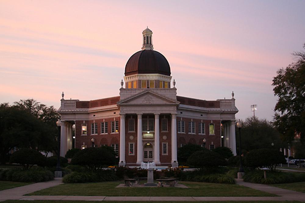 mississippi southern university coolest clubs min read