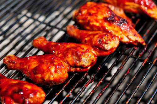 drumsticks on grilling plate
