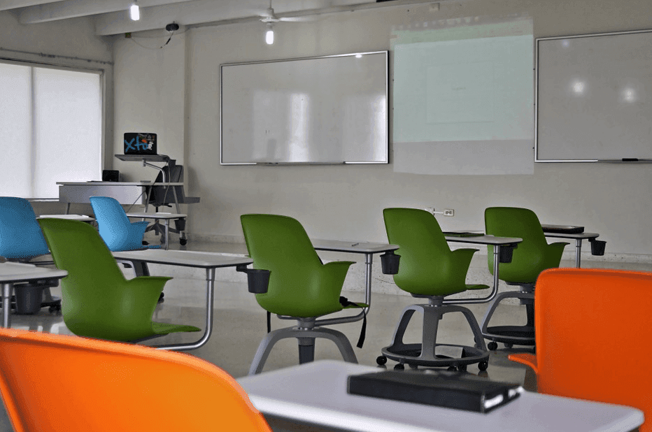 clasroom with whiteboard