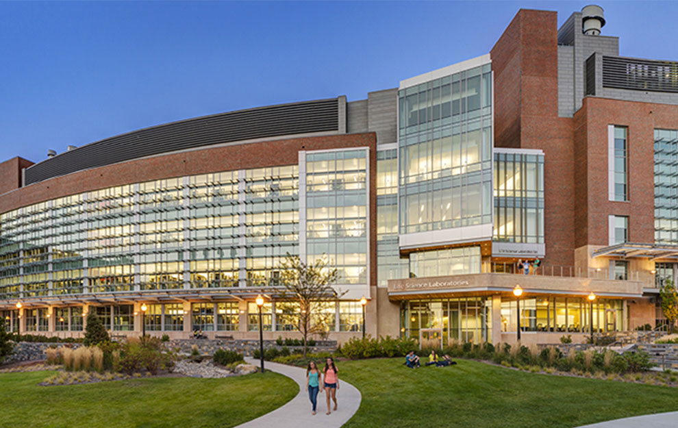 Restaurants And Cafés At The University Of Massachusetts Amherst ...