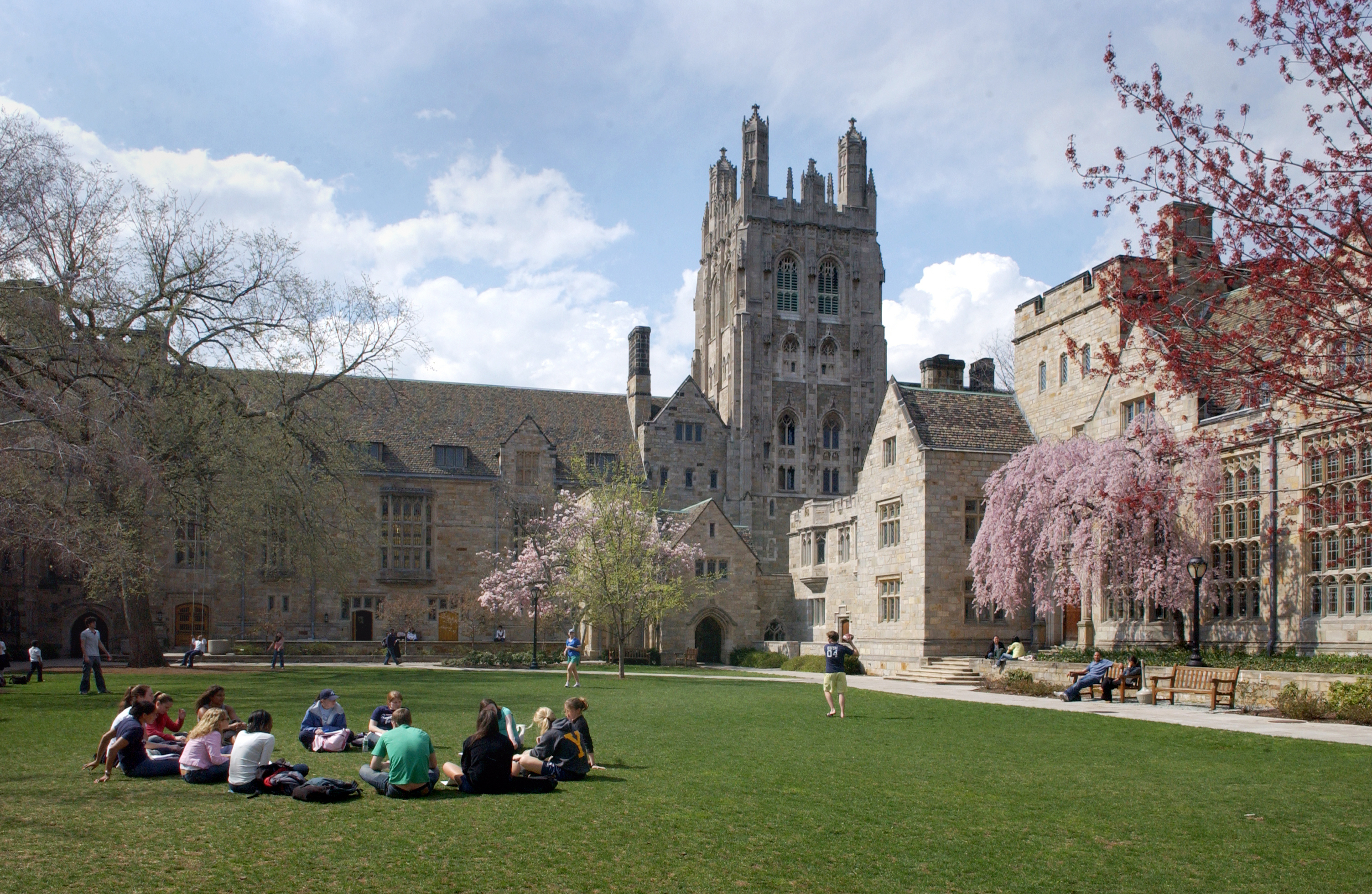 Restaurants and Cafes For Students at Yale