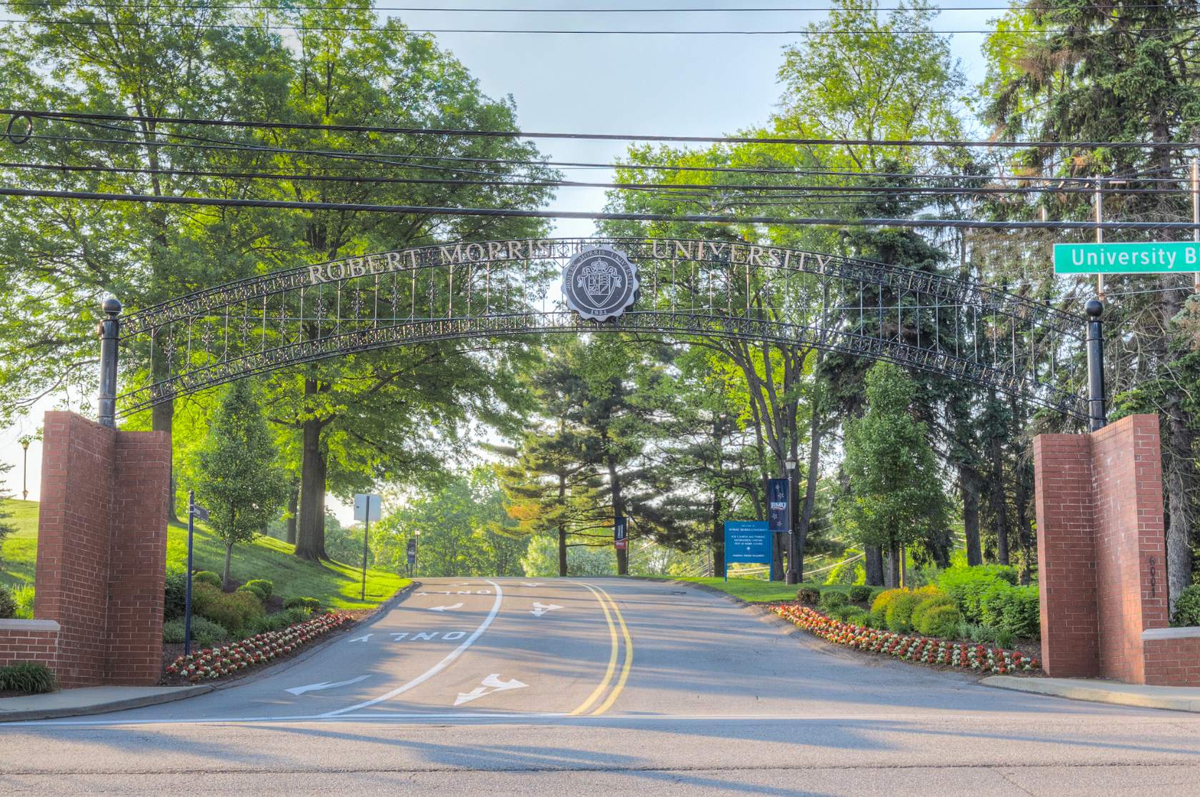 The entrance gate to Robert Morris University's campus
